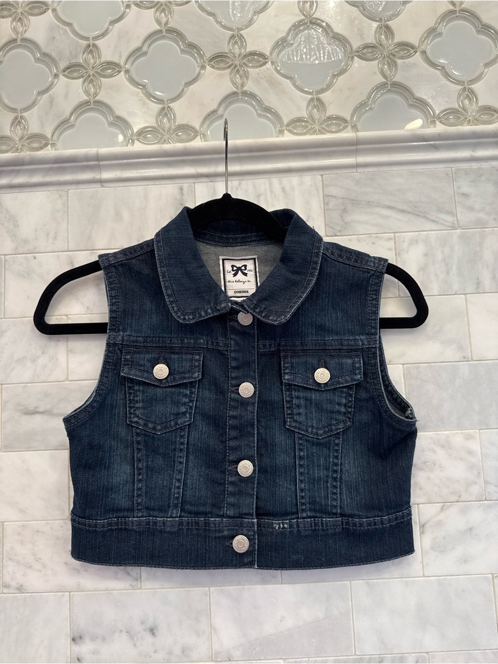 Gymboree sleeveless jean jacket (dark wash denim)